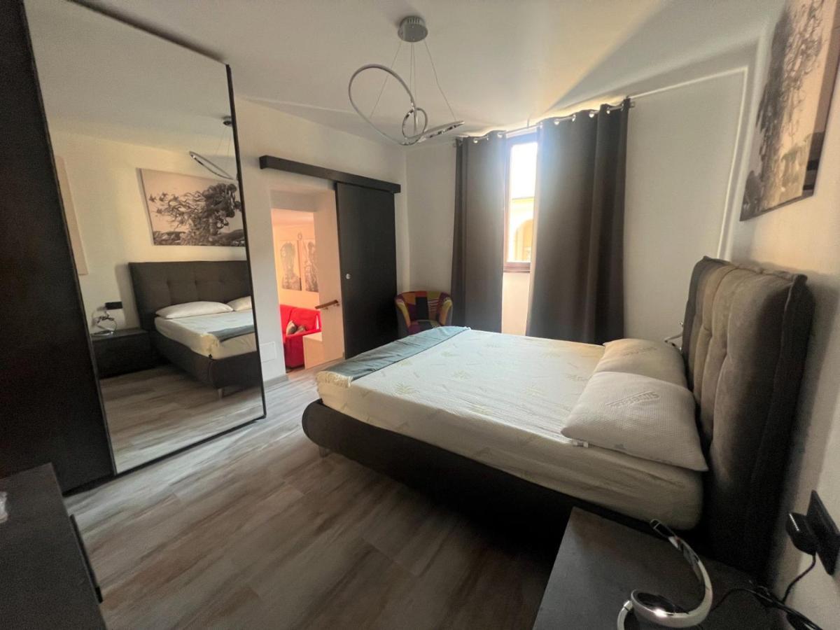 Apartment In Central Square With Lake View 레노 외부 사진