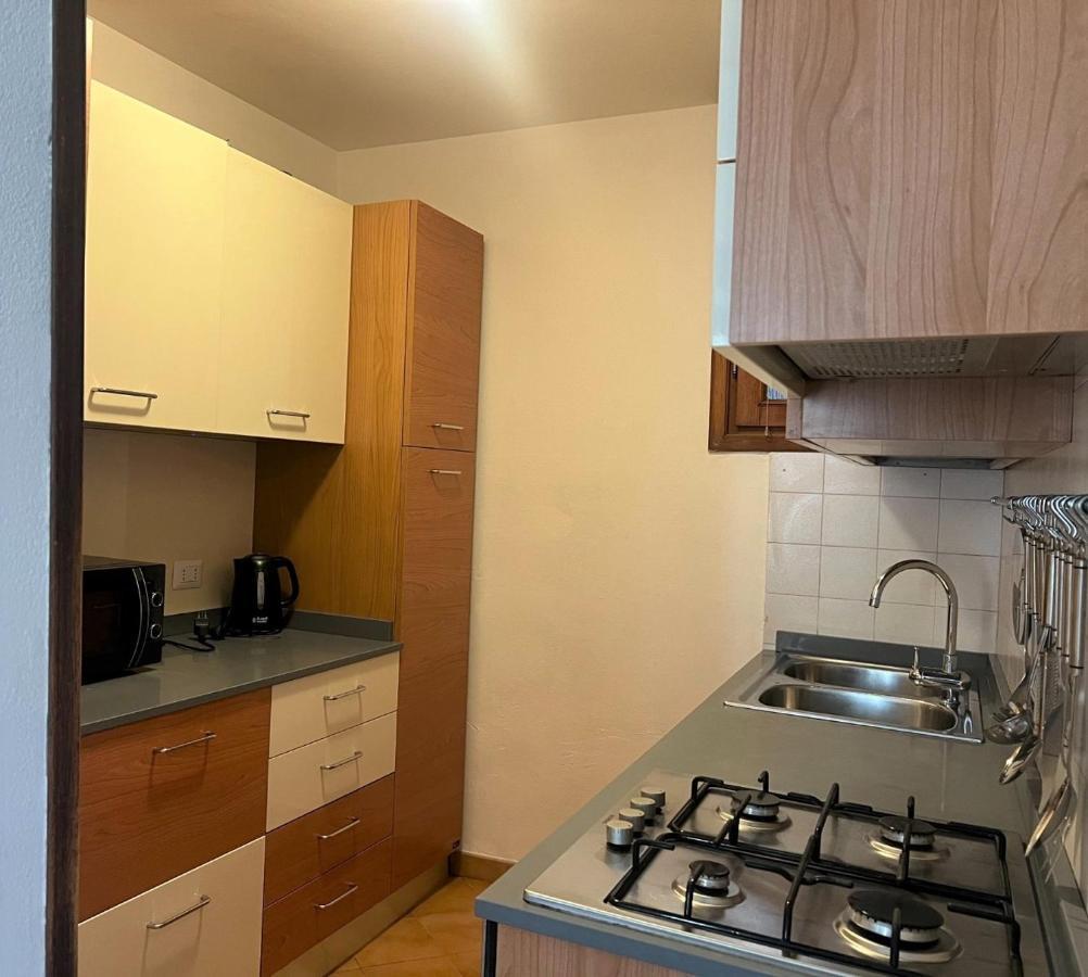 Apartment In Central Square With Lake View 레노 외부 사진