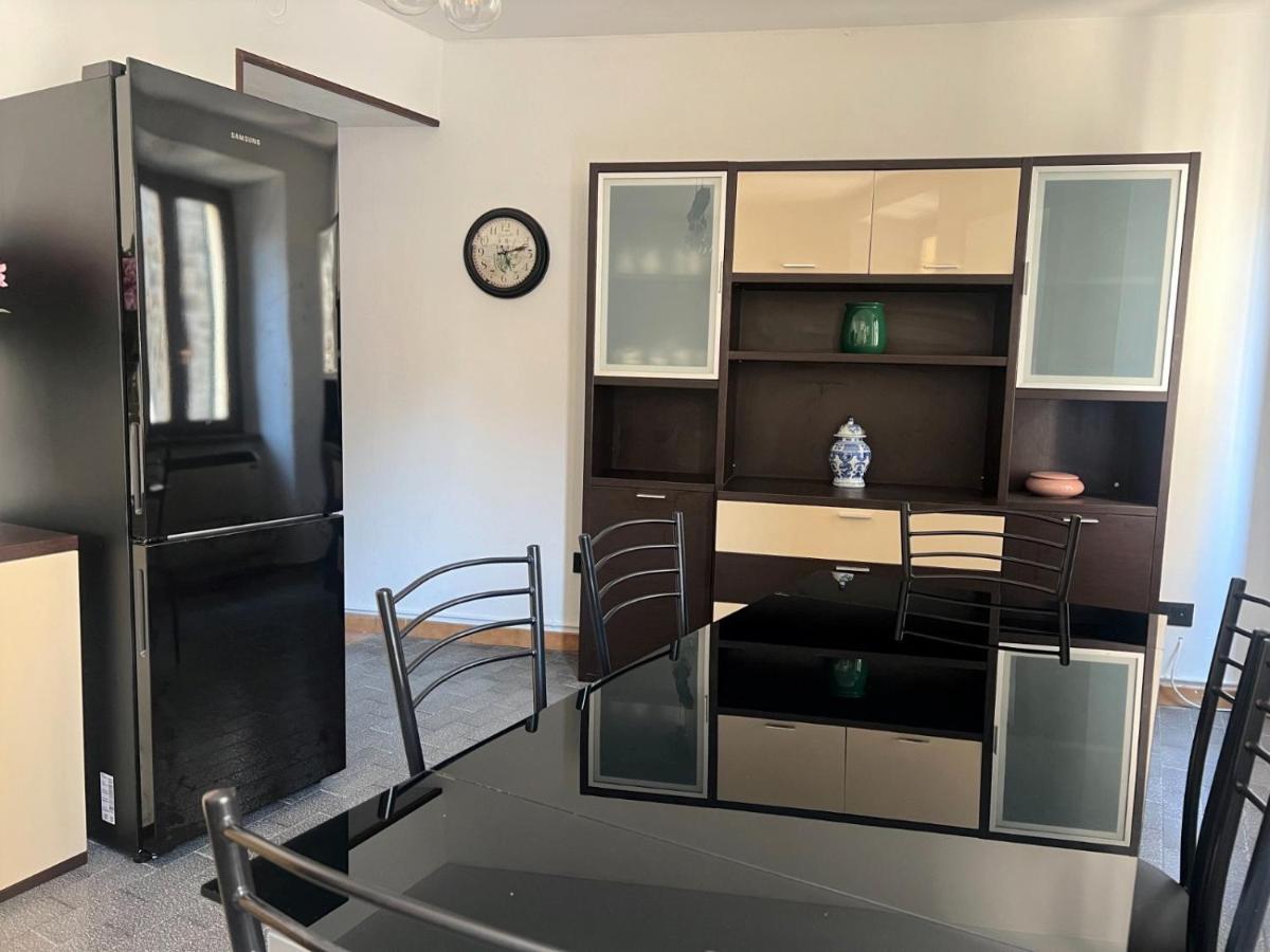 Apartment In Central Square With Lake View 레노 외부 사진